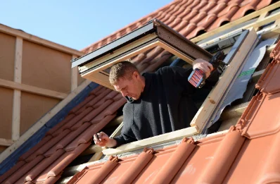 Pose de fenêtres de toit Velux à Grépiac